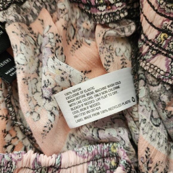 Girl's - Size S (6/6X) Floral Smocked Waist Shorts - Art Class - Picture 4 of 4